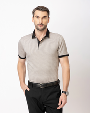 Jacquard Polo in Subtle Gold